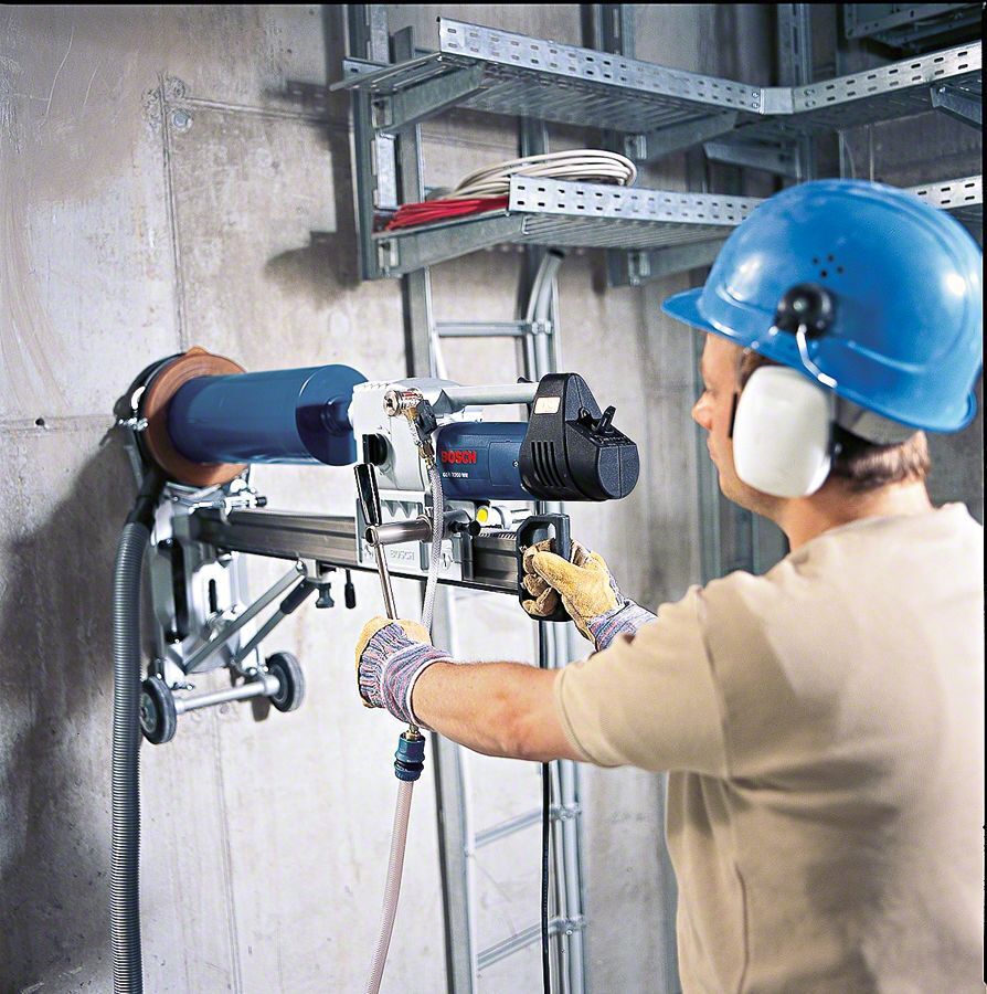 Bosch - Best Serisi Beton İçin 1 1/4'' UNC Girişli Elmas Sulu Karot Ucu 77 mm