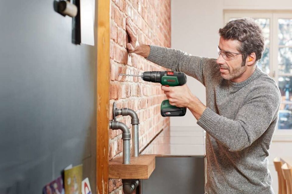 Bosch UniversalImpact 18V Akülü Darbeli Delme Vidalama Makinesi Solo