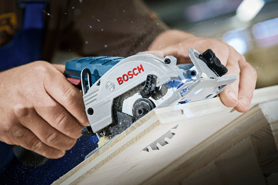 Bosch Professional GKS 12V-26 (Solo) Akülü Daire Testere Makinesi