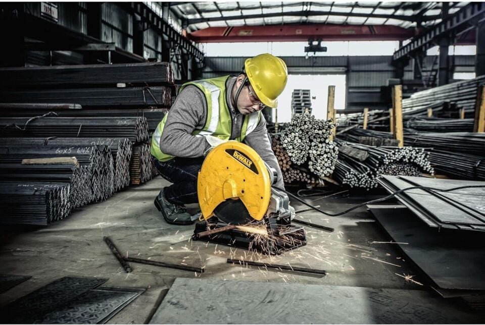 DeWALT 2300W 355MM PROFİL KESME MAKİNESİ